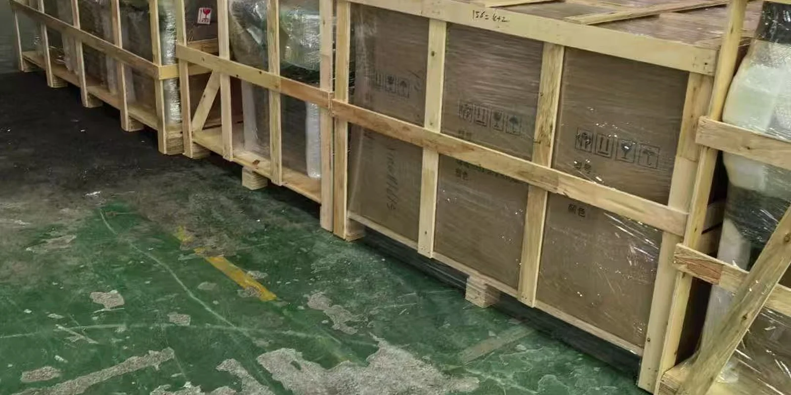 家具海运到法国货物包装现场